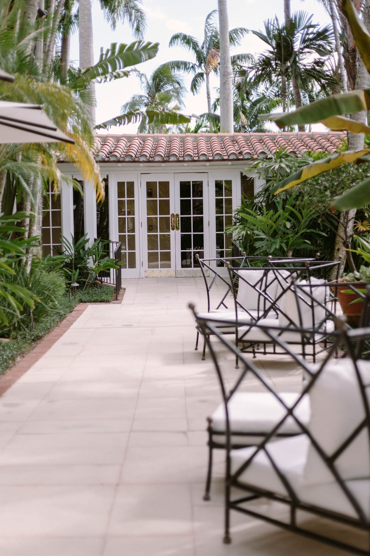 An outdoor lounge area at Brazilian Court 